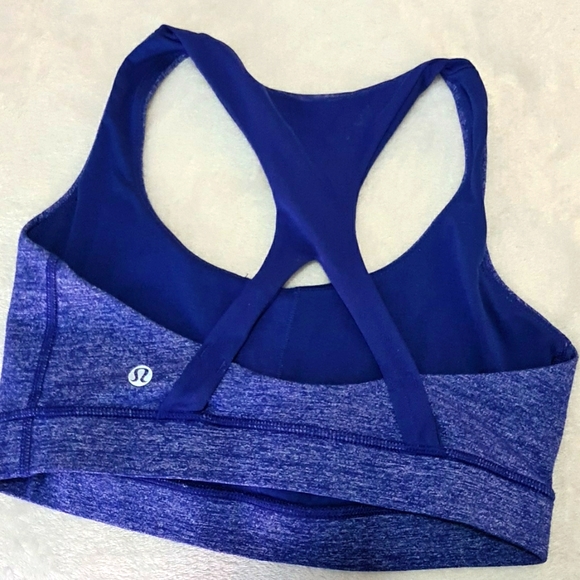 Sports bra - Picture 2 of 3